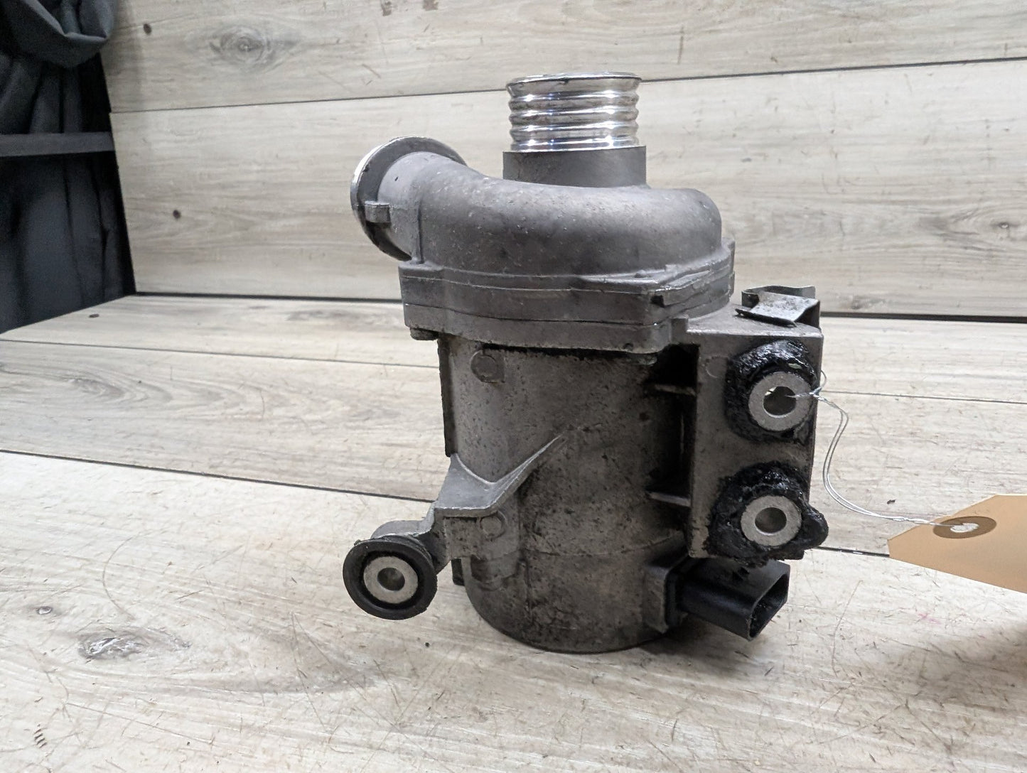 OEM BMW E82 E90 E92 E93 128 328 Engine N52 Auxiliary Electric Water Pump Cooling