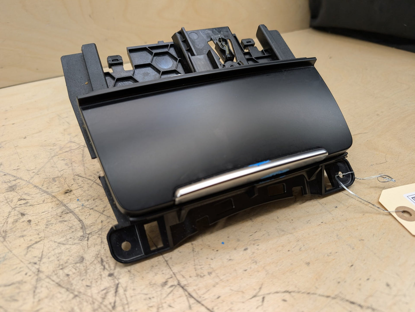 2011-2017 Audi RS5 8T - Center Console Ashtray Ash Tray PN: 8K0857965DE