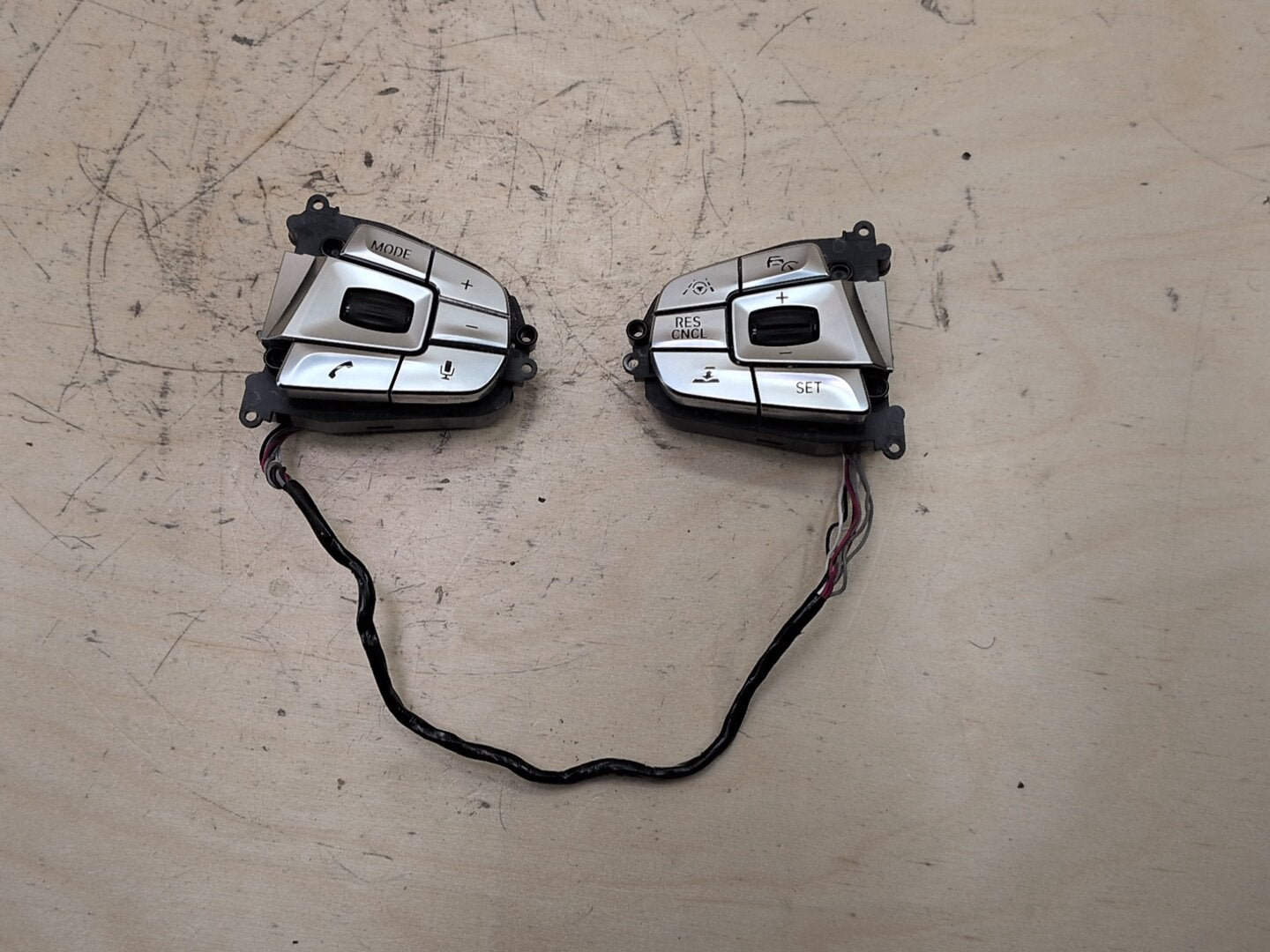 16-19 OEM BMW G11 G12 740 750 M760 SPORT Steering Wheel Multi Switch Button