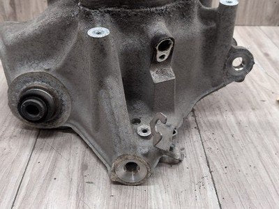 OEM BMW F95 G05 G06 G07 G09 X5 X7 Front Left Driver Hub Spindle Knuckle Bearing