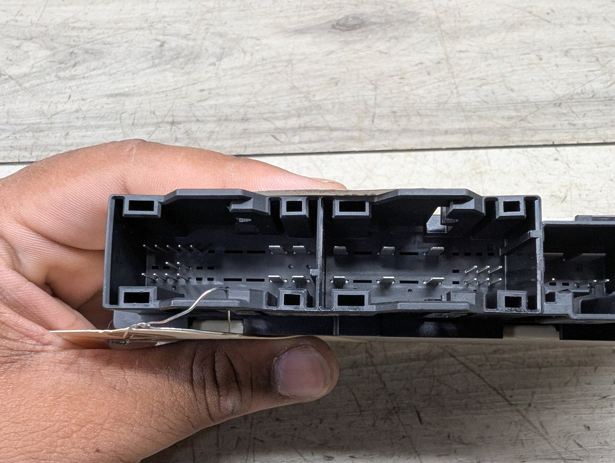 OEM BMW F90 G01 G05 G12 G20 G22 G26 G30 G80 Front Left Right Seat Control Module