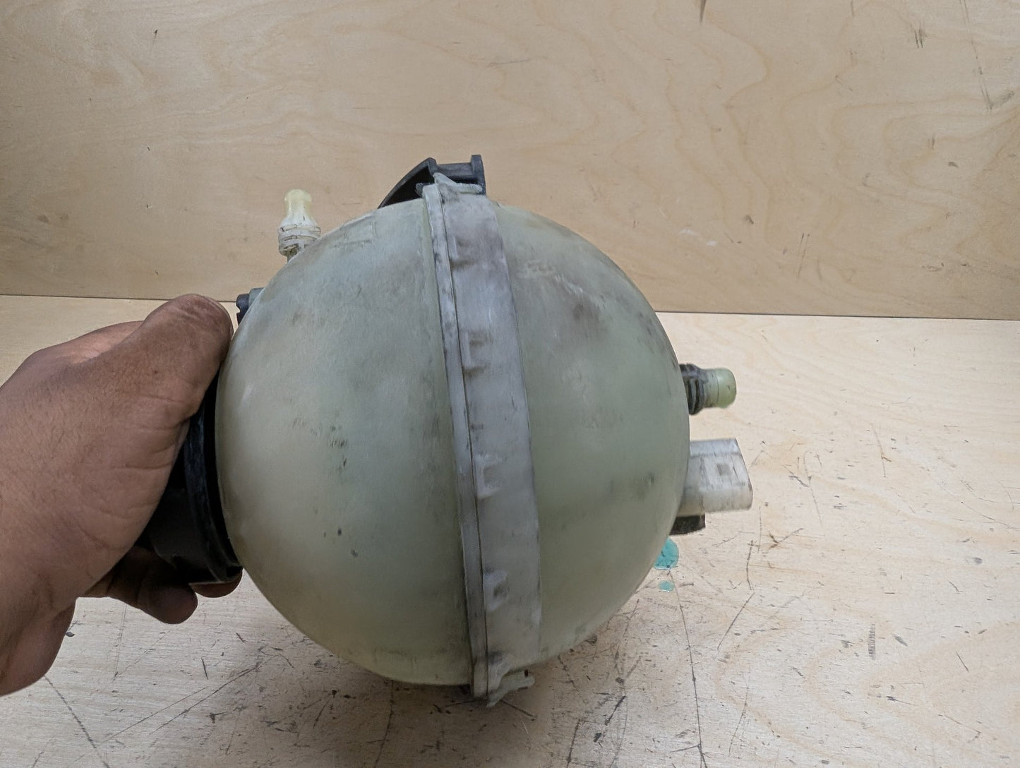 OEM BMW F22 F23 F30 F32 F33 F36 Coolant Overflow Reservoir Tank Bottle N20 N26