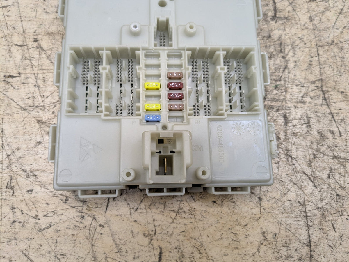 2018-2023 BMW M550i G30 Bdc Body Domain Fem Control Module w/ Key 8801716 OEM