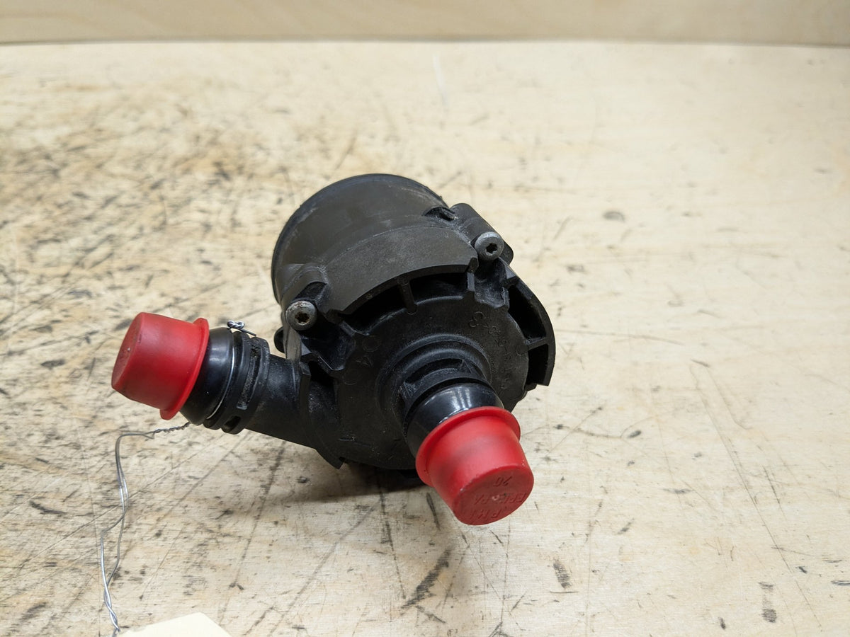 16-19 OEM BMW G11 G12 G30 M550 750 M760 Auxiliary Electric Coolant Water Pump