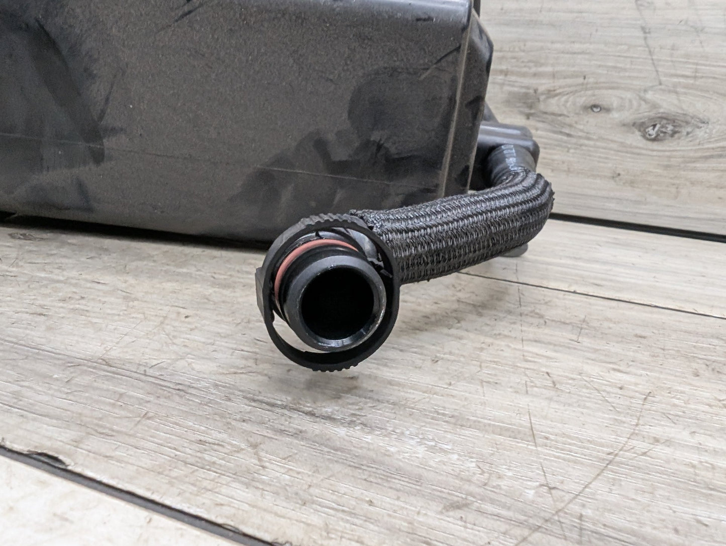 2007-2013 BMW X5 E70 Fuel Vapor Charcoal Canister 7164407