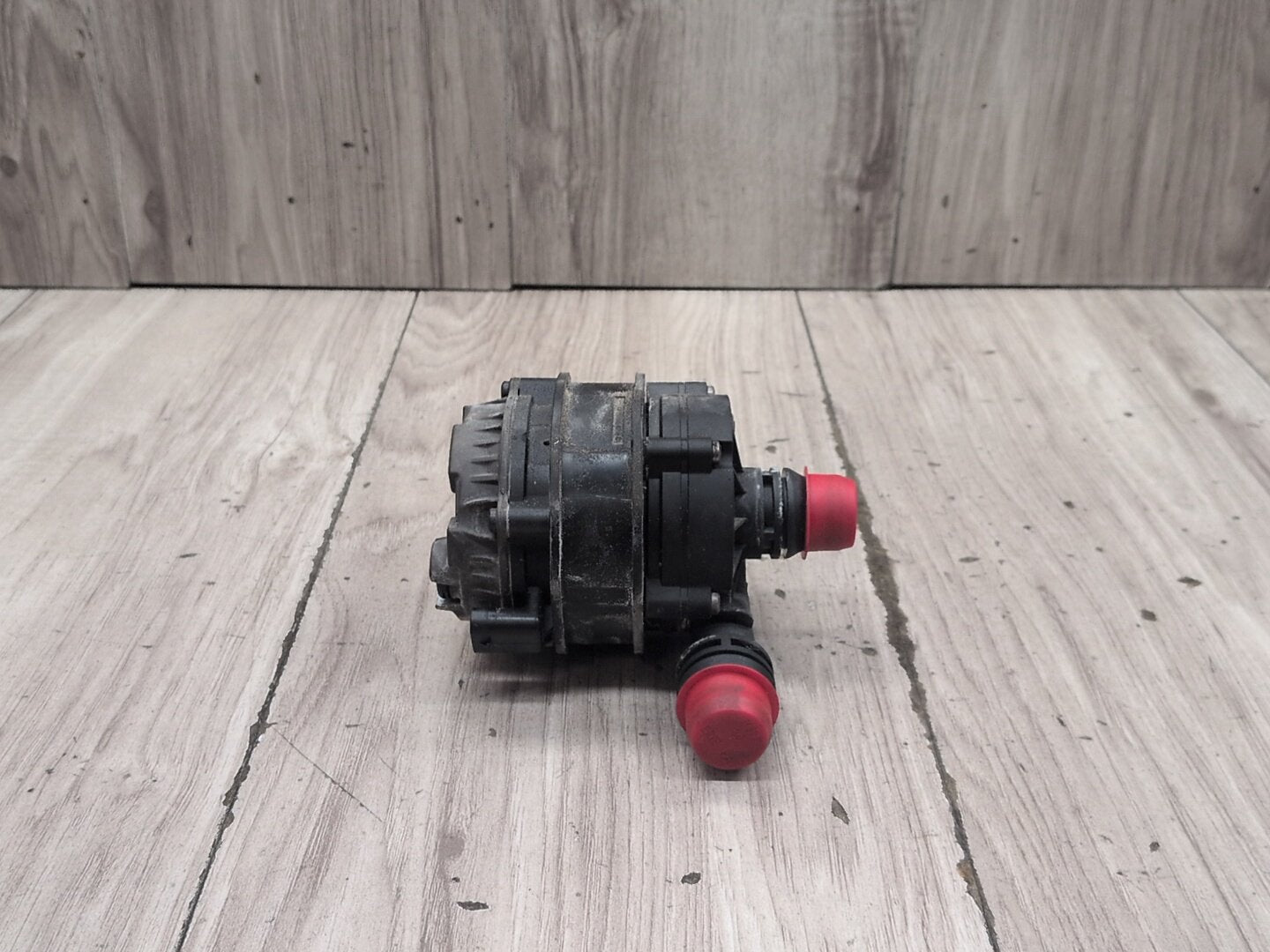 OEM BMW G01 G05 G20 G22 G26 Engine B46 B58 Auxiliary Electric Water Pump Cooling