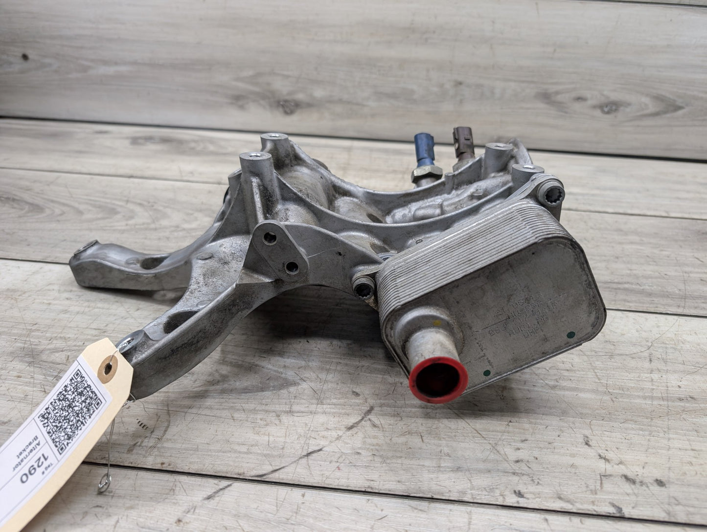 2009 - 2017 Audi Q5 8R Engine Motor Oil Filter Cooler Housing 06J903143AK EA888