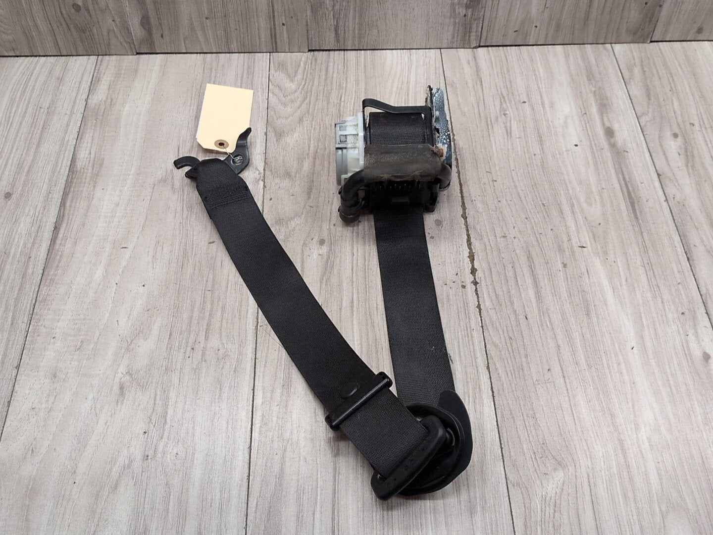2011 - 2017 BMW X3 F25 Rear Right Passenger Seatbelt Seat Belt Retractor 7258436 N20B20O0