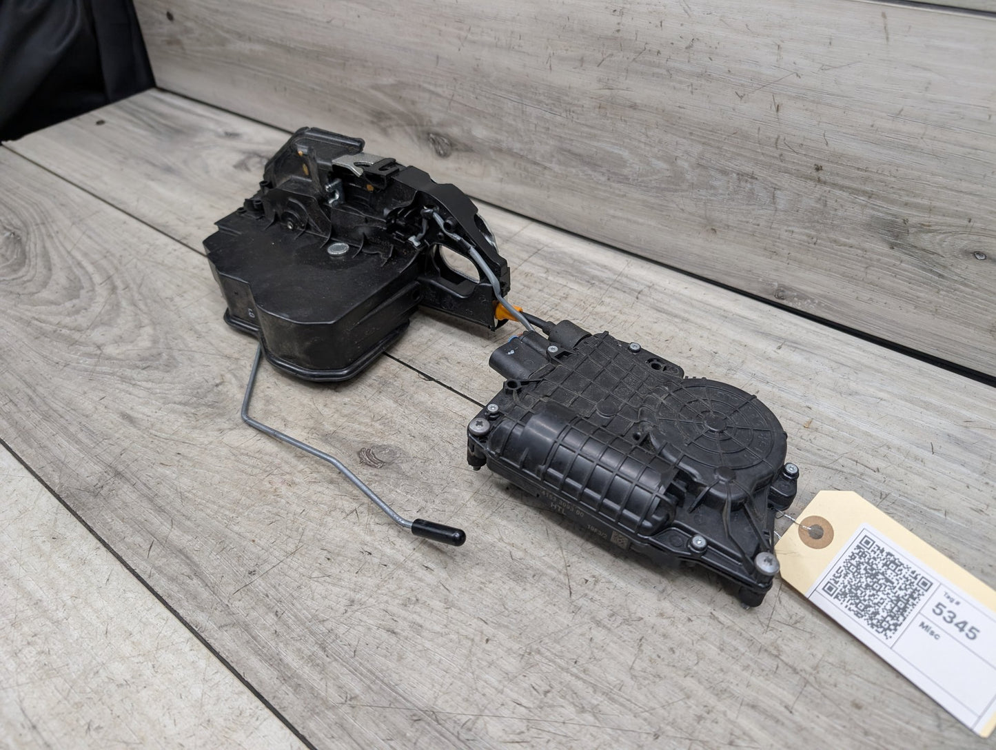 2007-2013 BMW X5 E70 Rear Left Driver Door Latch Lock Actuator w/ Soft Close 7315023