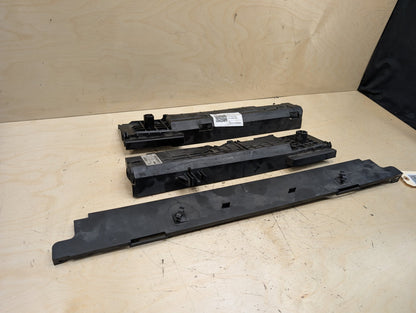 2012-2018 BMW 328i F30 Right Passenger Side Rocker Panel Brackets SET 8507422