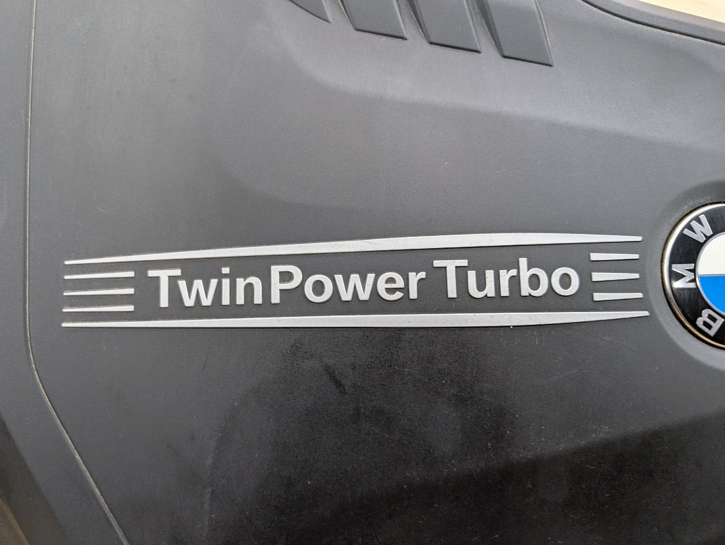 2012-2018 BMW F30 328i N20B20O0 Engine Cover 7636731