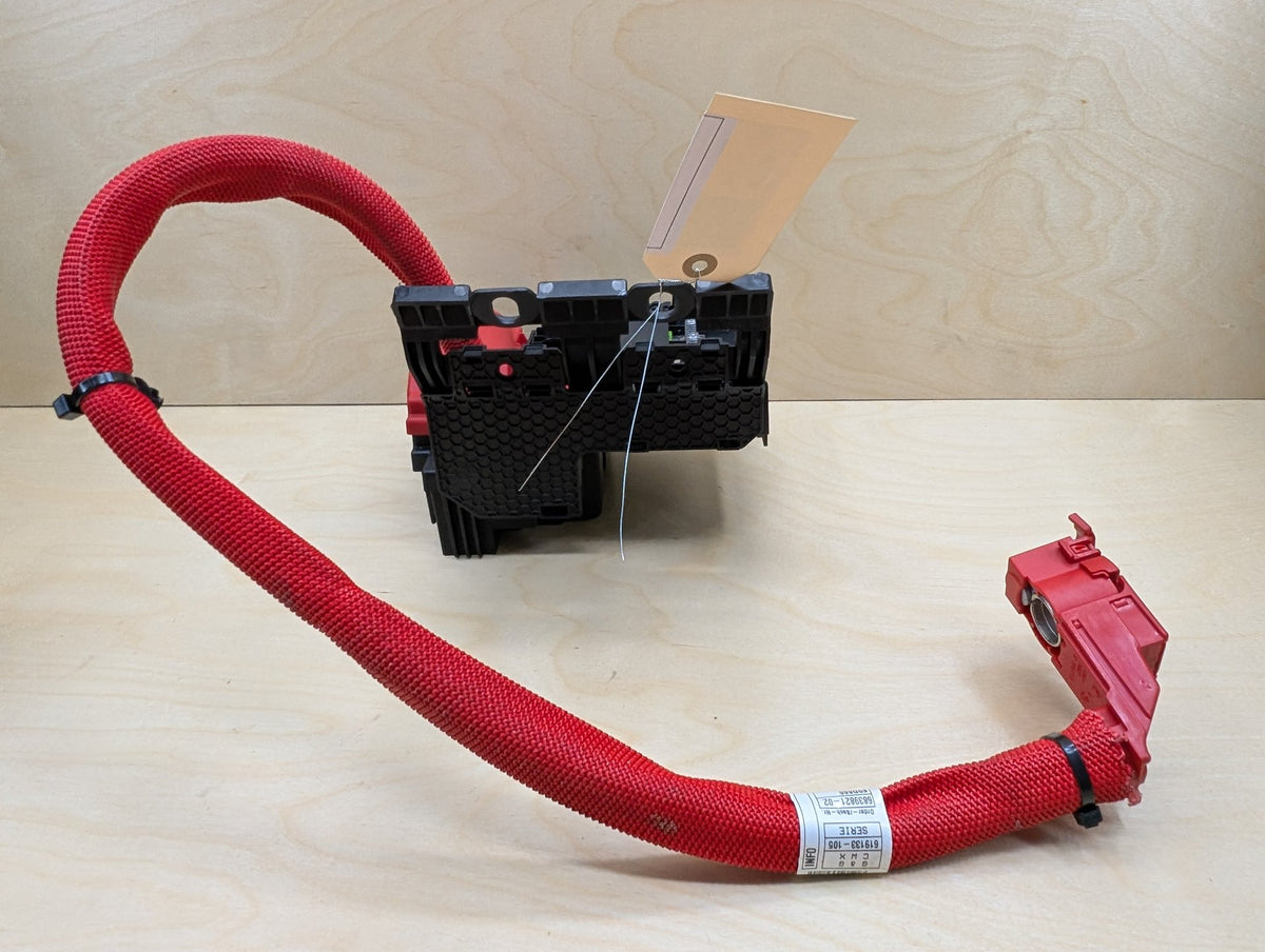 2018-2024 BMW X3 G01 Battery Power Distribution Box 6841701 OEM