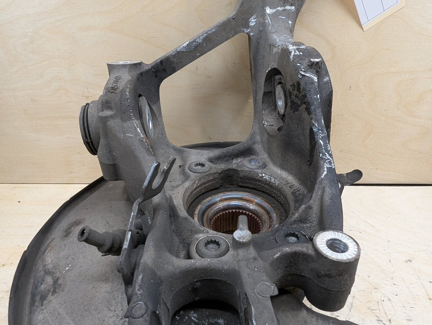 2011-2017 Audi RS5 8T Rear Right Passenger Spindle Knuckle w/ Bearing 8K0505432AS OEM