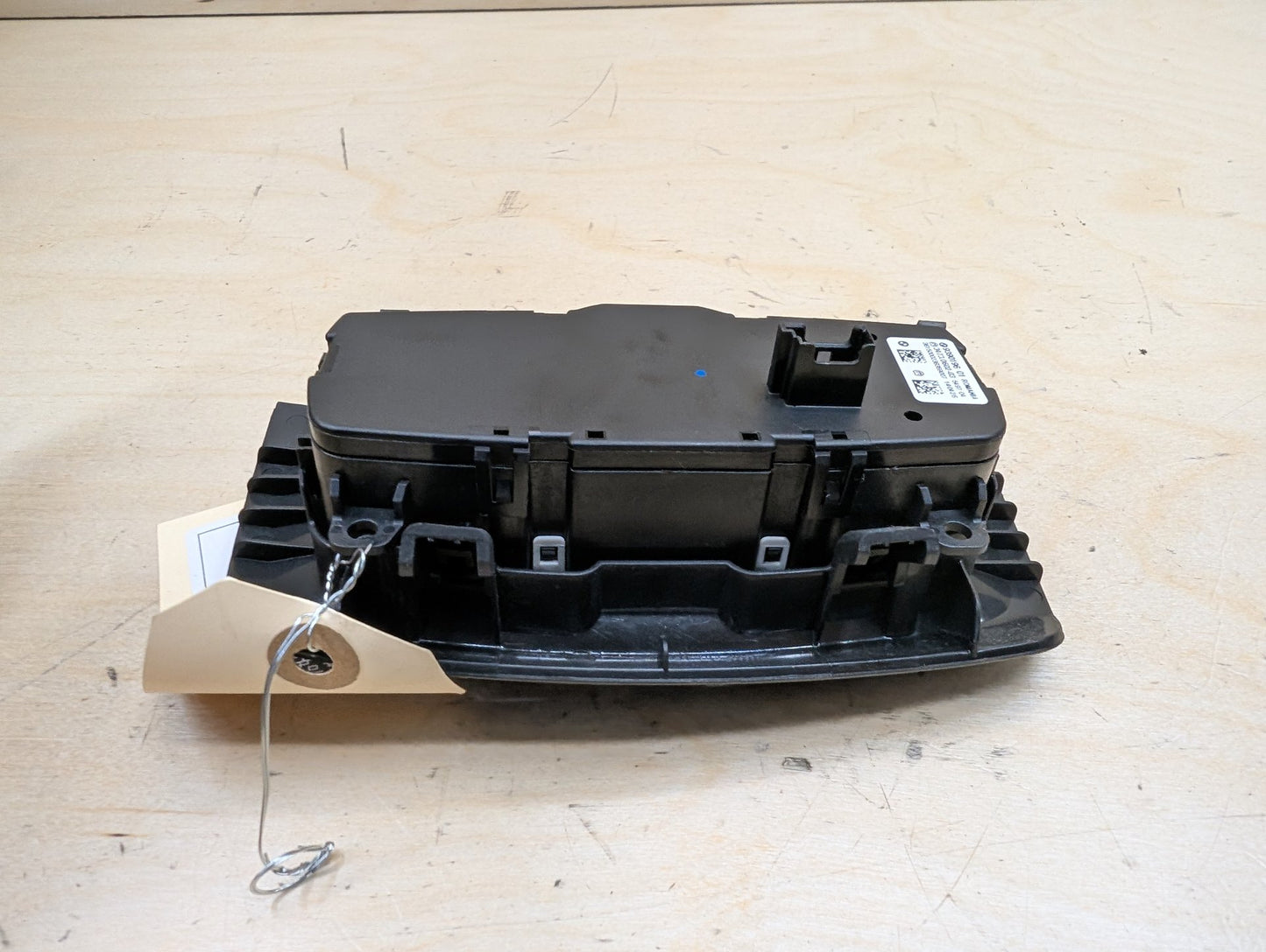 2015-2019 BMW X6 F16 Headlamp Switch 9390196