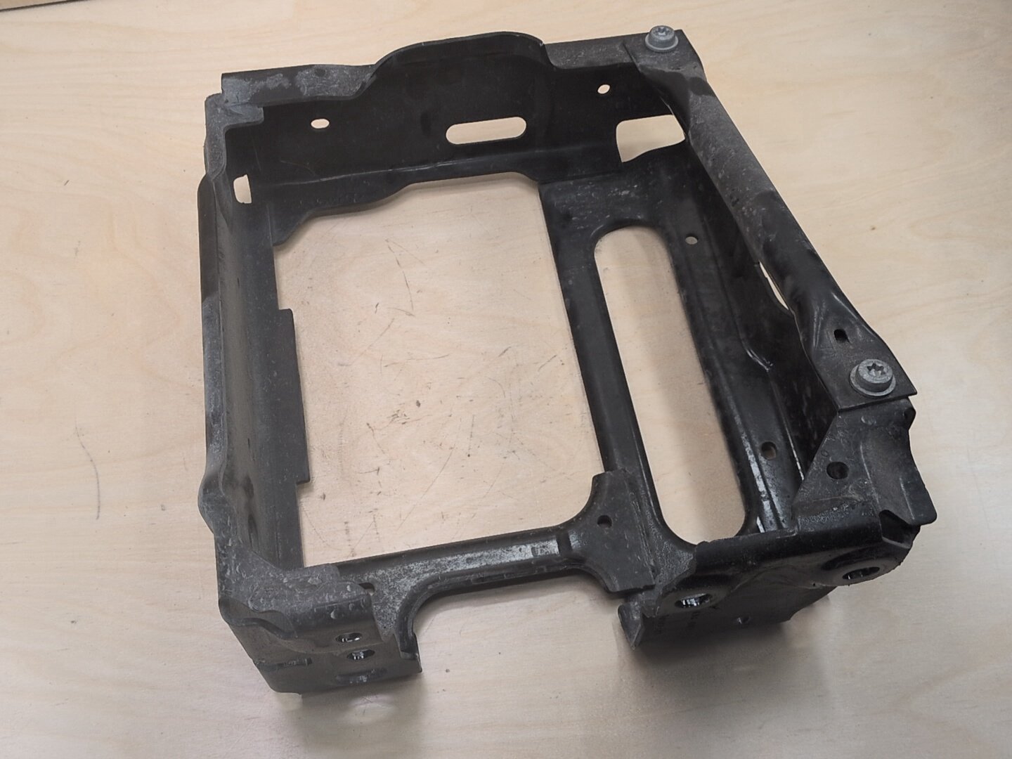 OEM BMW G01 G02 F97 F98 X3 X4 Front Left Driver Radiator Reinforcement Bracket