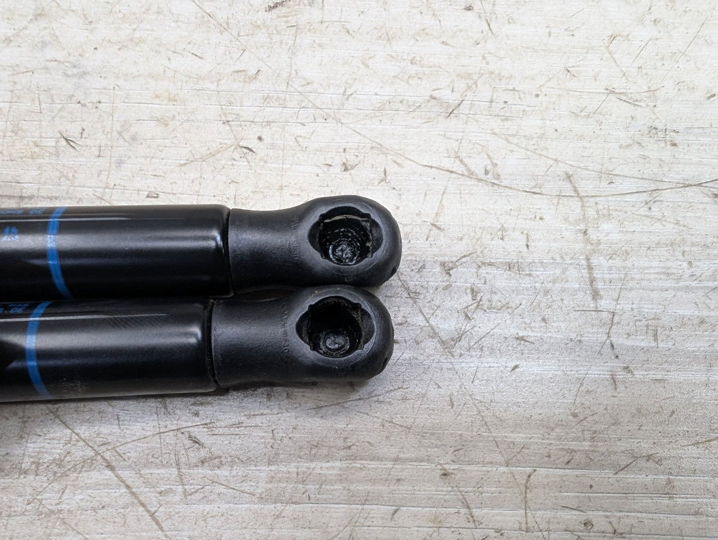 2019 - 2026 BMW X5 G05 Rear Left Right Liftgate Trunk Lid Strut Shock Supports SET 7418188 B58B30M1