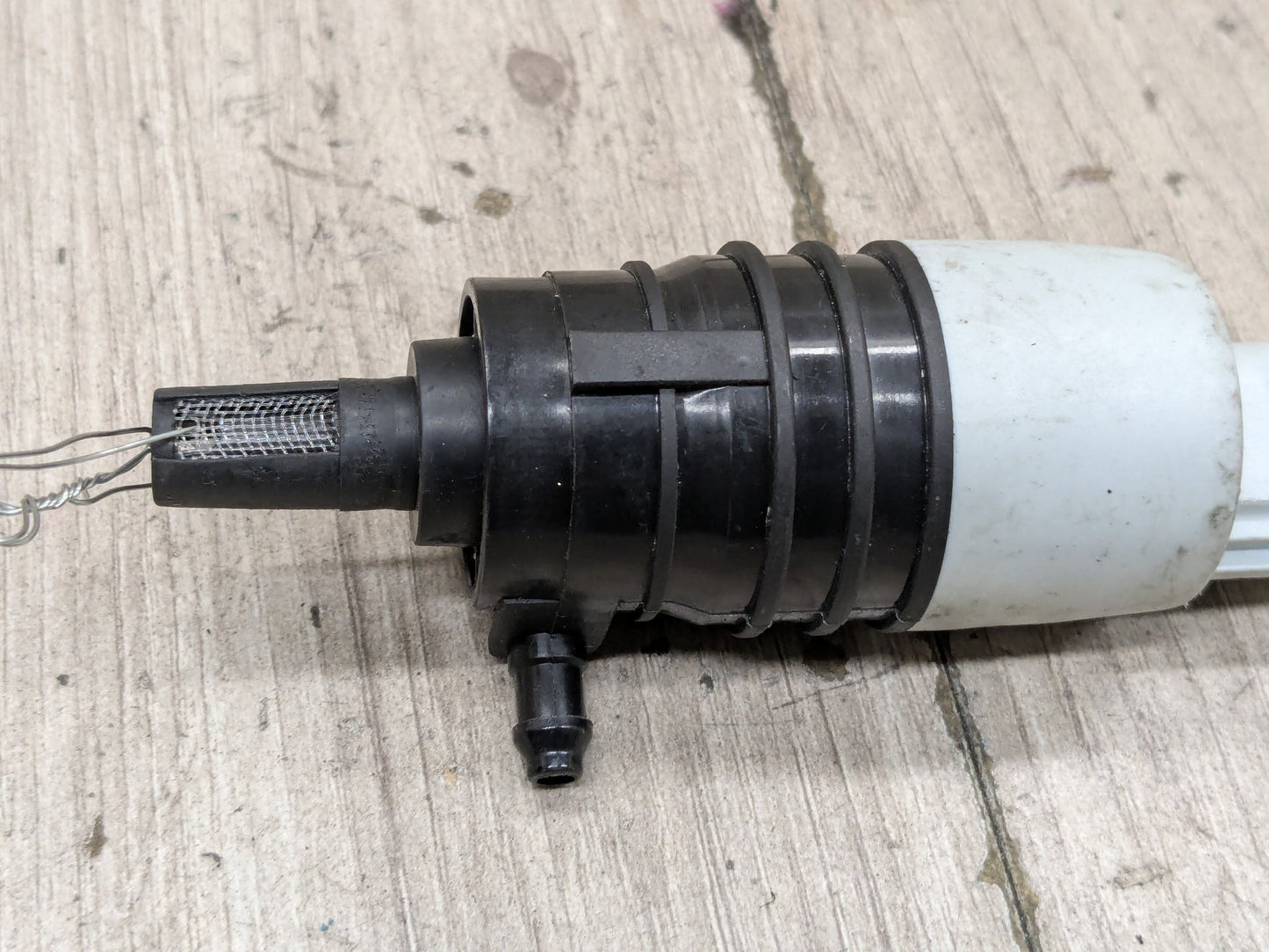 OEM BMW G20 G22 G26 G30 Windshield Washer Pump