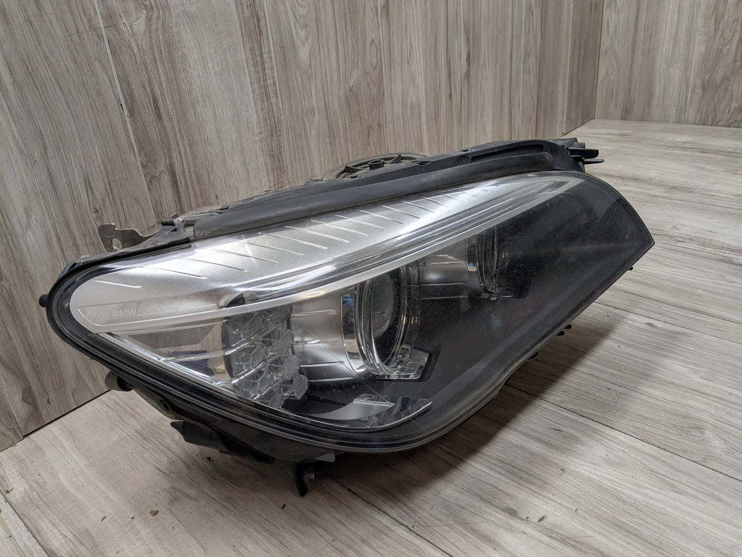 2010 - 2015 BMW 750i F01 Front Right Passenger Headlight w/ Modules SET 7348510 N63B44O1