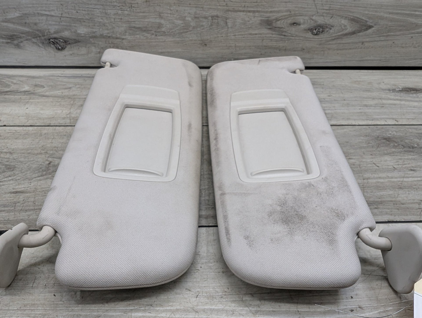 16-22 OEM BMW G11 G12 740 750 M760 B7 Right Passenger Interior Sun Visor Beige