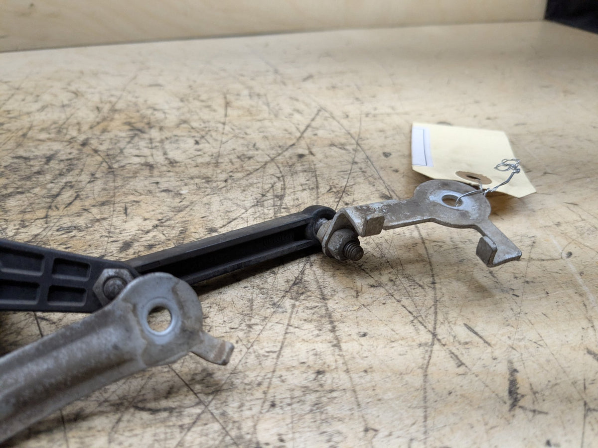 2008-2013 BMW 135i E88 Suspension Height Level Sensor 6785205 OEM