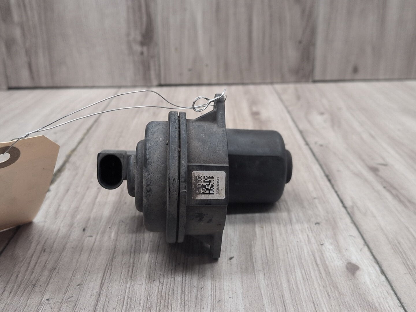 2018-2024 BMW X3 G01 Emergency Brake Actuator 6887383