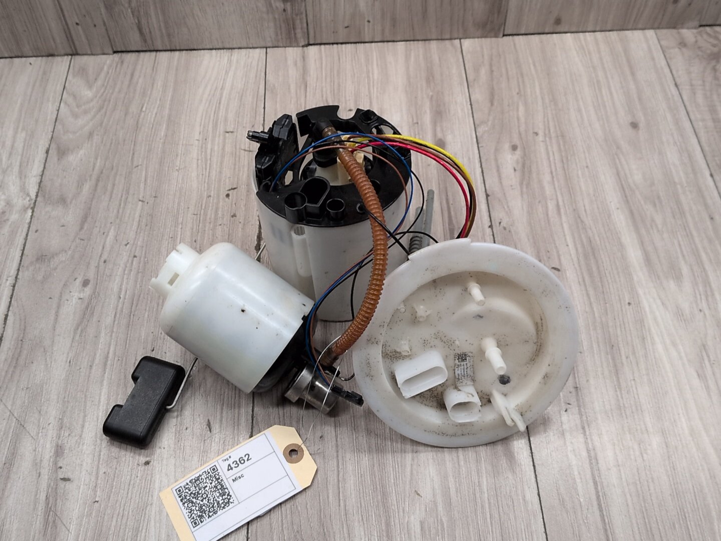 2008 - 2017 Audi S5 8T Fuel Gas Tank Sending Unit Assembly 8k0919051AD