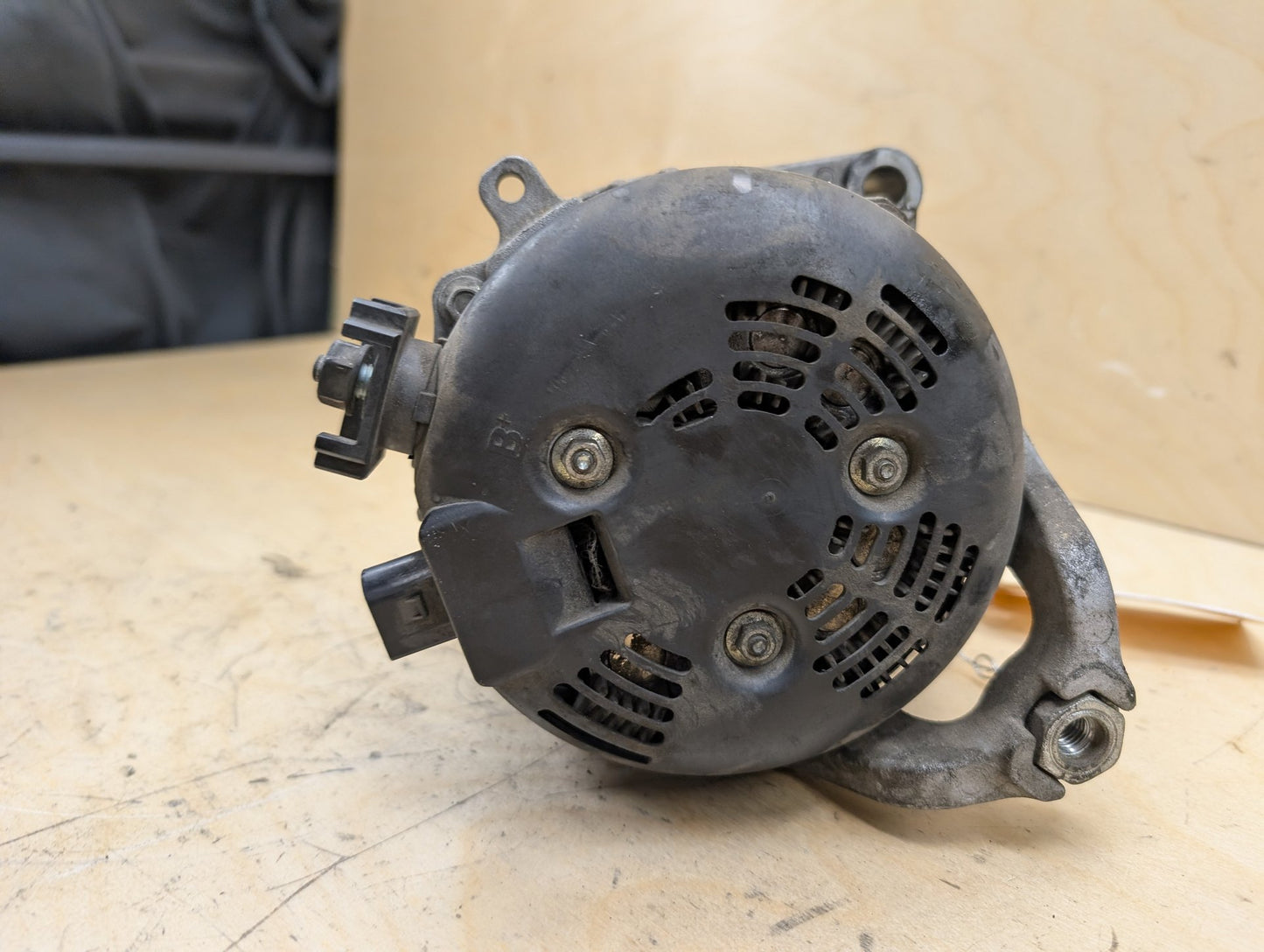 OEM BMW E84 F10 F22 F25 F30 F32 F36 N20 N26 Charging Alternator Generator 210A