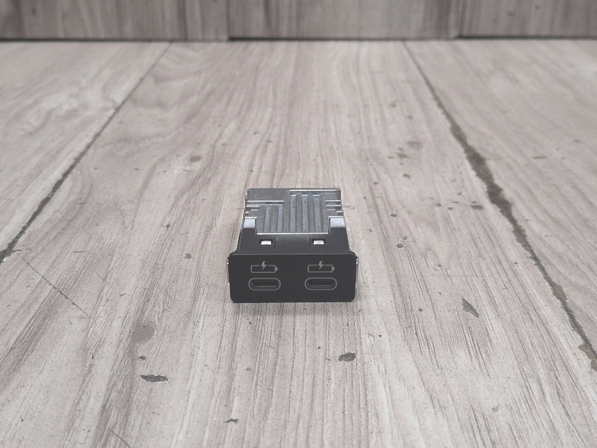 OEM BMW F44 F48 F97 G01 G05 G12 G20 G30 G80 USB Dual Type C Charger Port Socket
