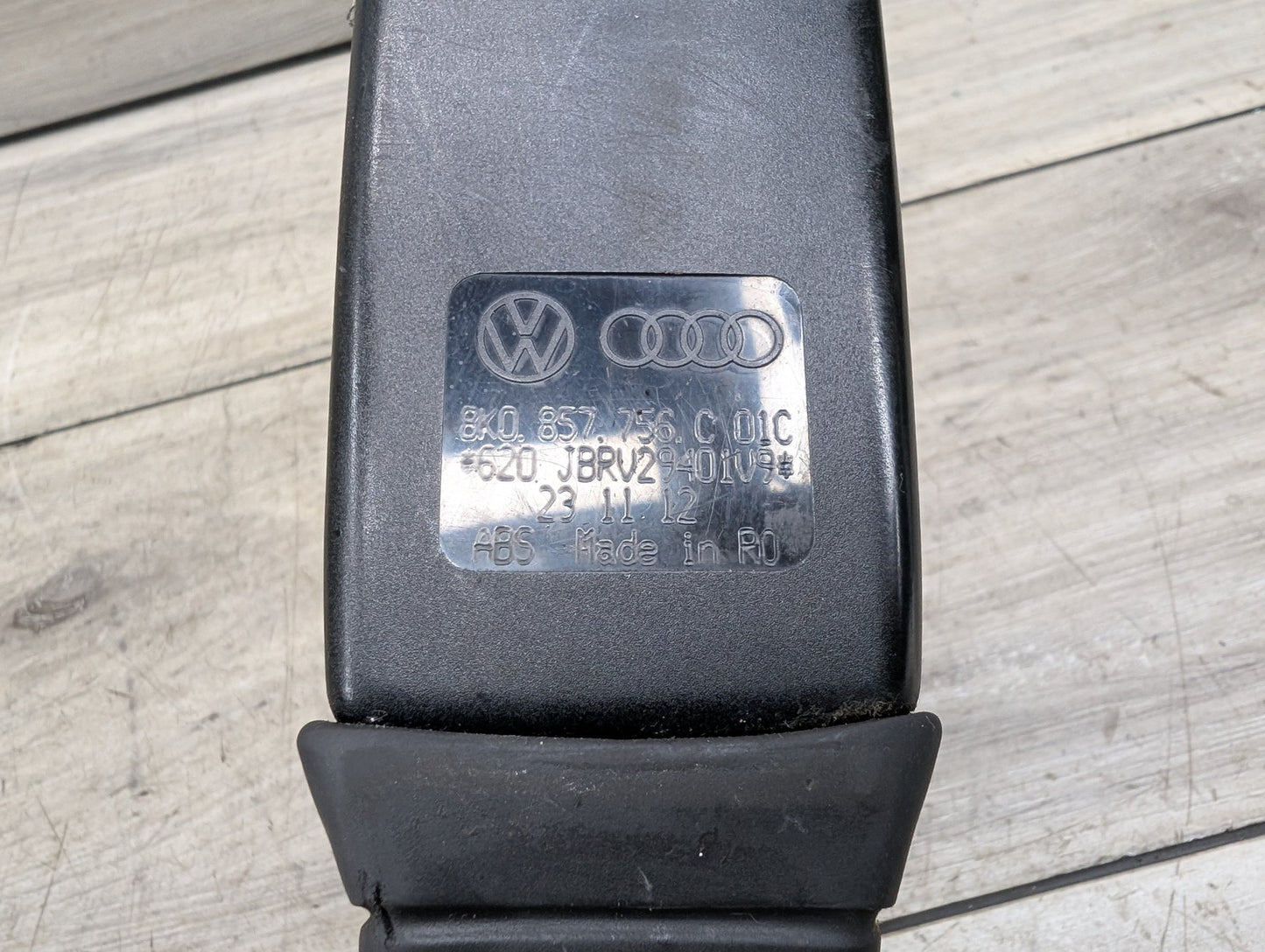 2008 - 2017 Audi S5 8T Front Left Driver or Right Passenger Seatbelt Seat Belt Buckle 8K08577556
