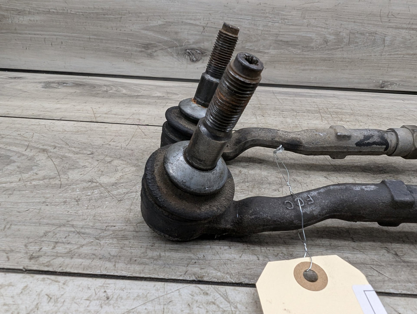 2011-2016 BMW 535i F10 Left Right Tie Rod W/ Boot SET 6784716