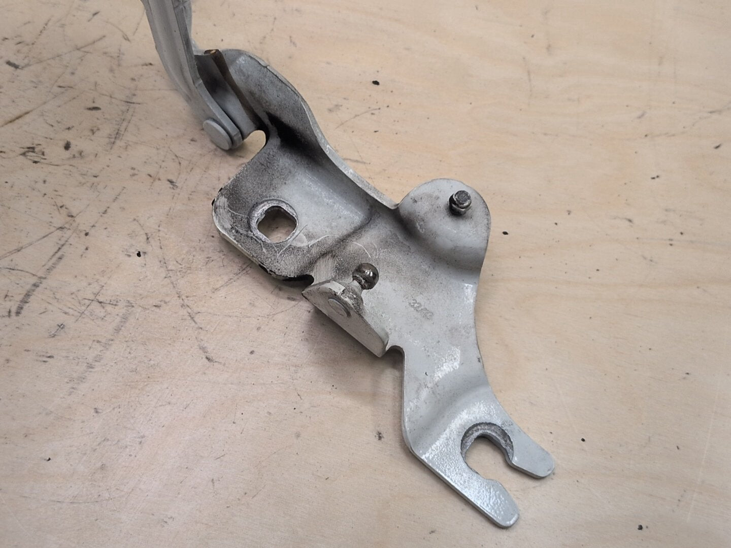 2011-2016 BMW X3 F25 Hood Bonnet Hinges SET 7210729