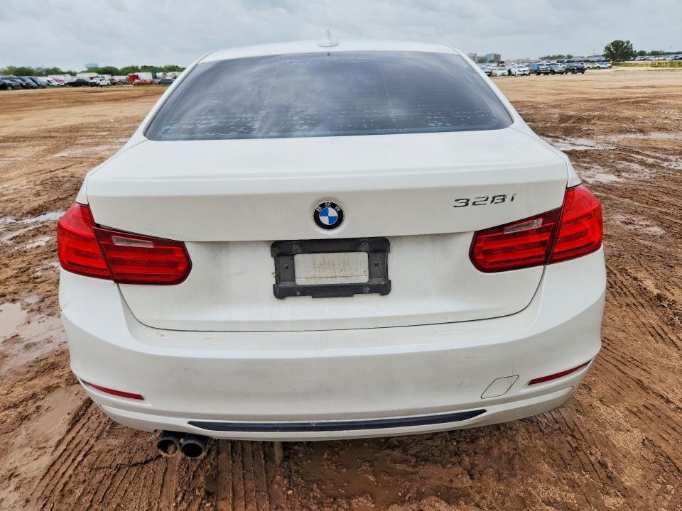 2013 BMW 328i F30 N20B20O0