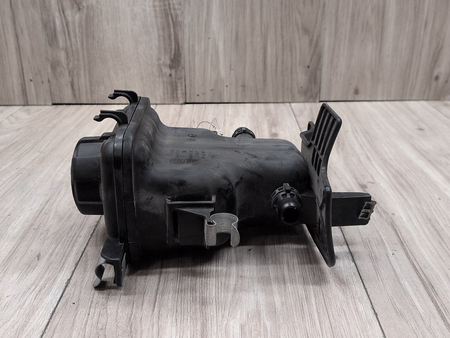 2019 - 2026 BMW X5 G05 Coolant Expansion Tank Reservoir 8610658 N63B44M3