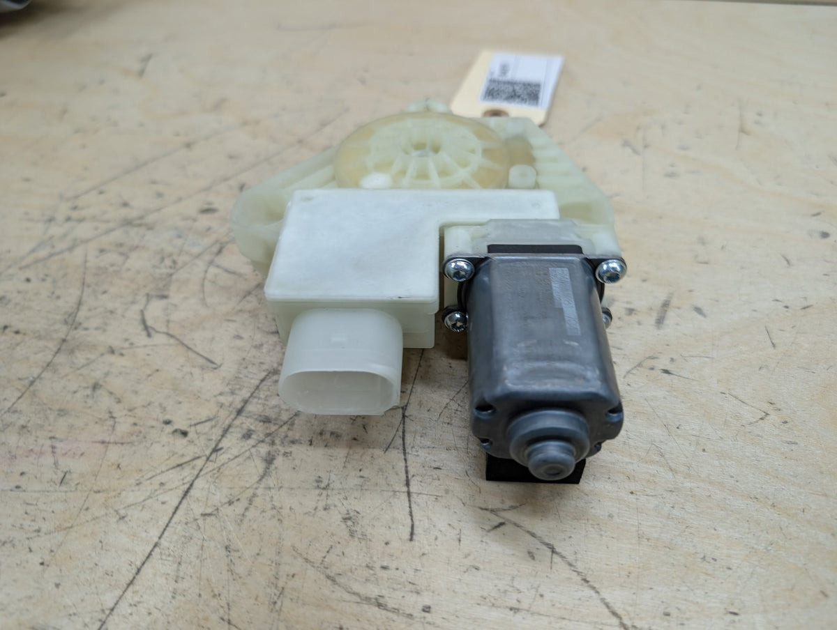 OEM BMW G01 G12 740 750 M760 REAR RIGHT PASSENGER Door Window Regulator Motor