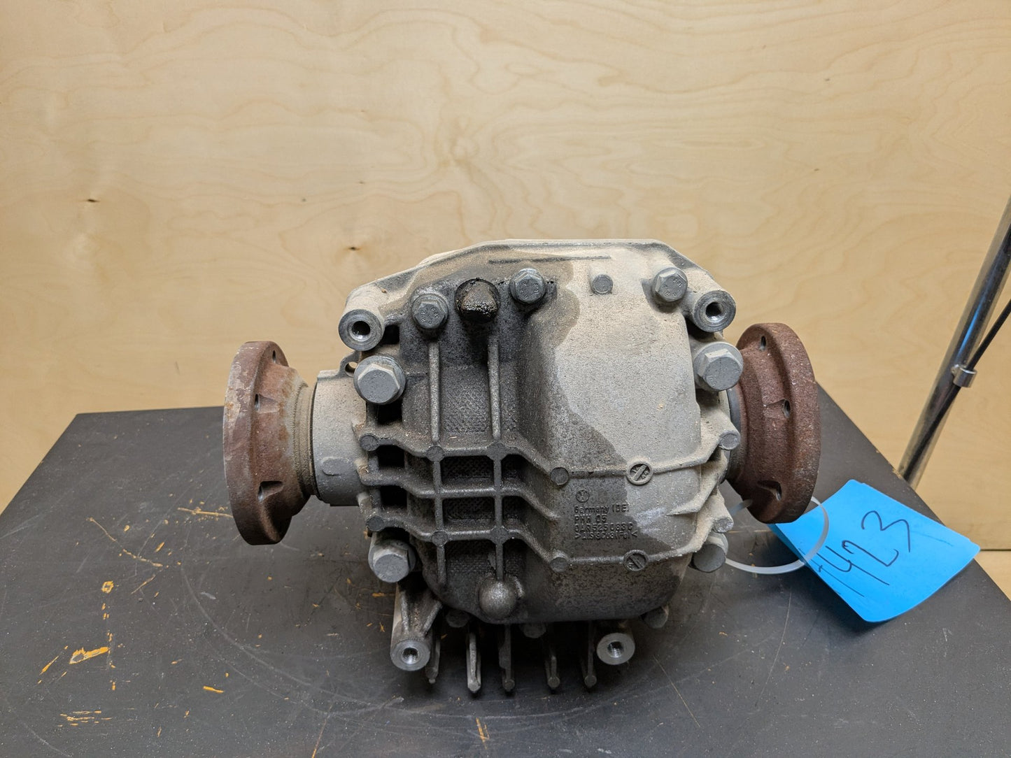 2008 - 2017 Audi S5 8T Rear Axle Carrier Differential 0AR525083C