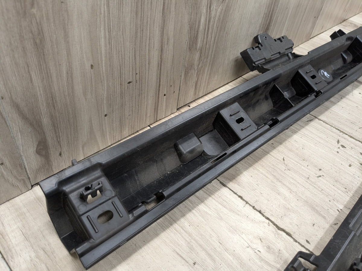 2022-2026 BMW 430i G26 Right Passenger Side Rocker Panel Brackets SET 8737090