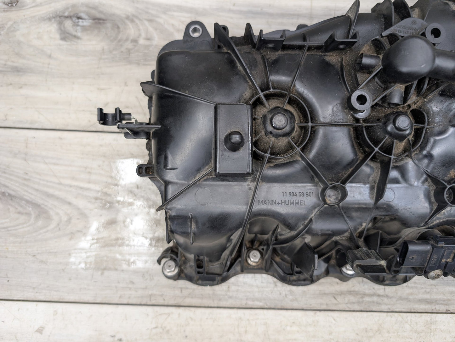 18-24 OEM BMW G01 G20 G22 G23 G26 G30 330 430 530 X3 Engine B46 Intake Manifold