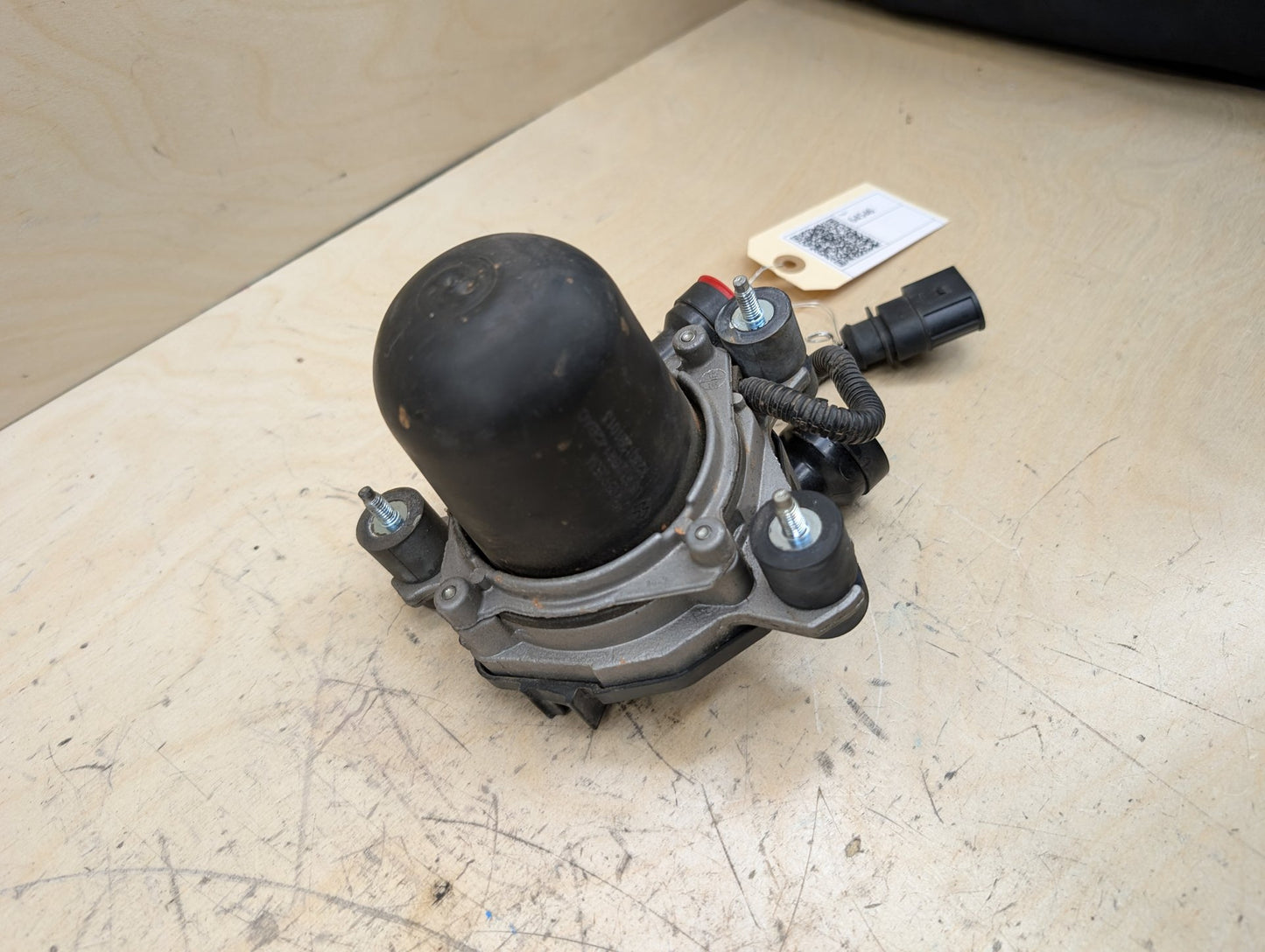 2011-2017 Audi RS5 8T Secondary Smog Air Injection Pump 07K959253A