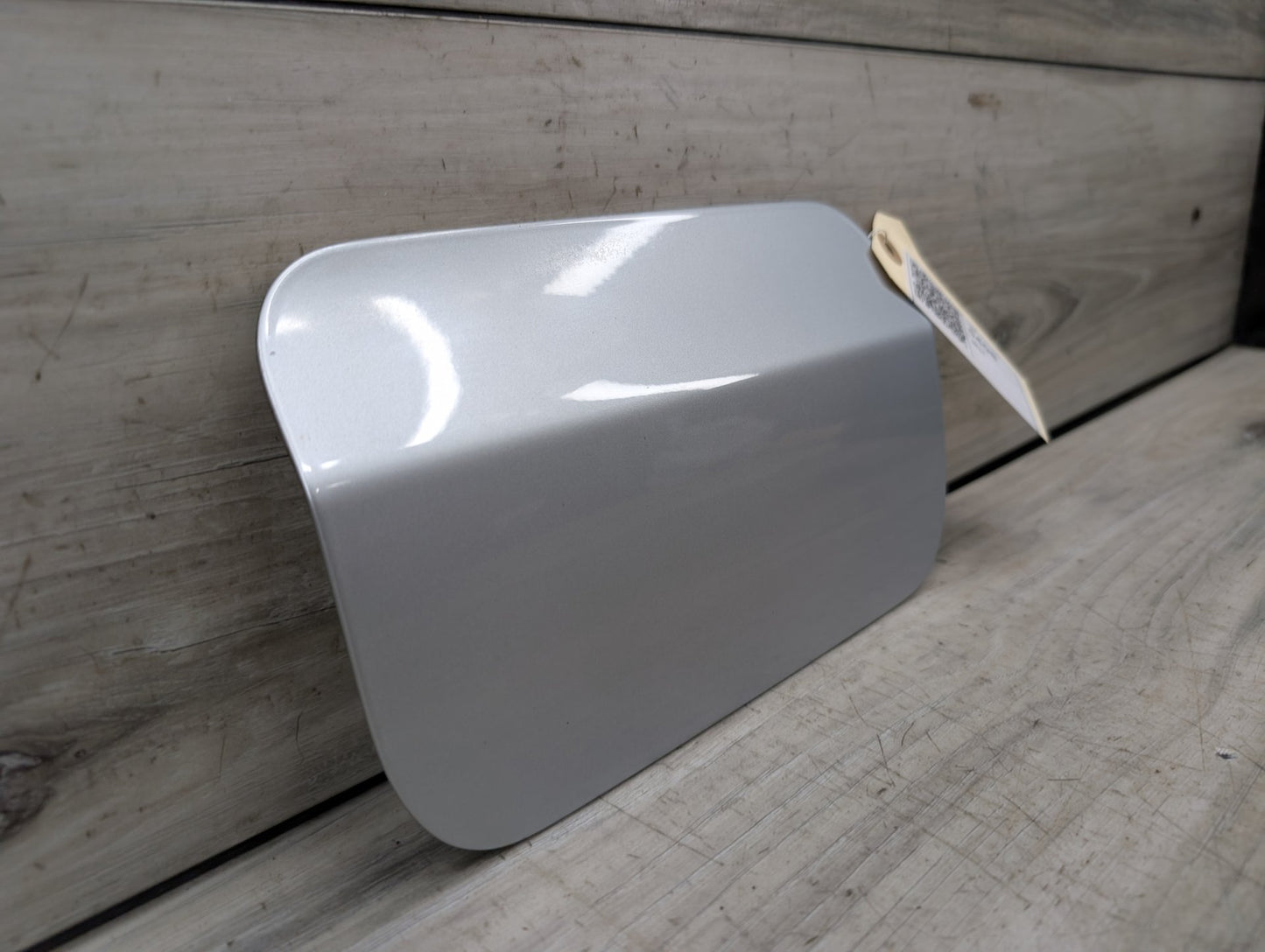 2012-2018 BMW 340i F30 Gas Cover 2239979