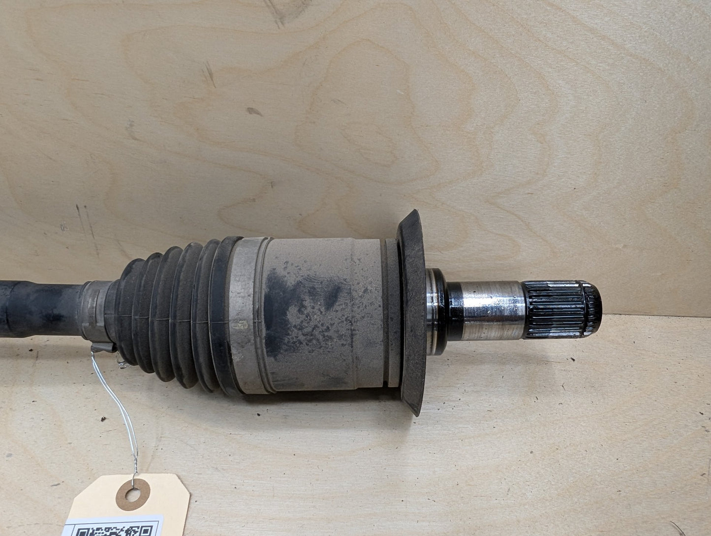 2012-2018 BMW 320i F30 Rear Right Passenger Half Shaft Output CV Axle 7609352
