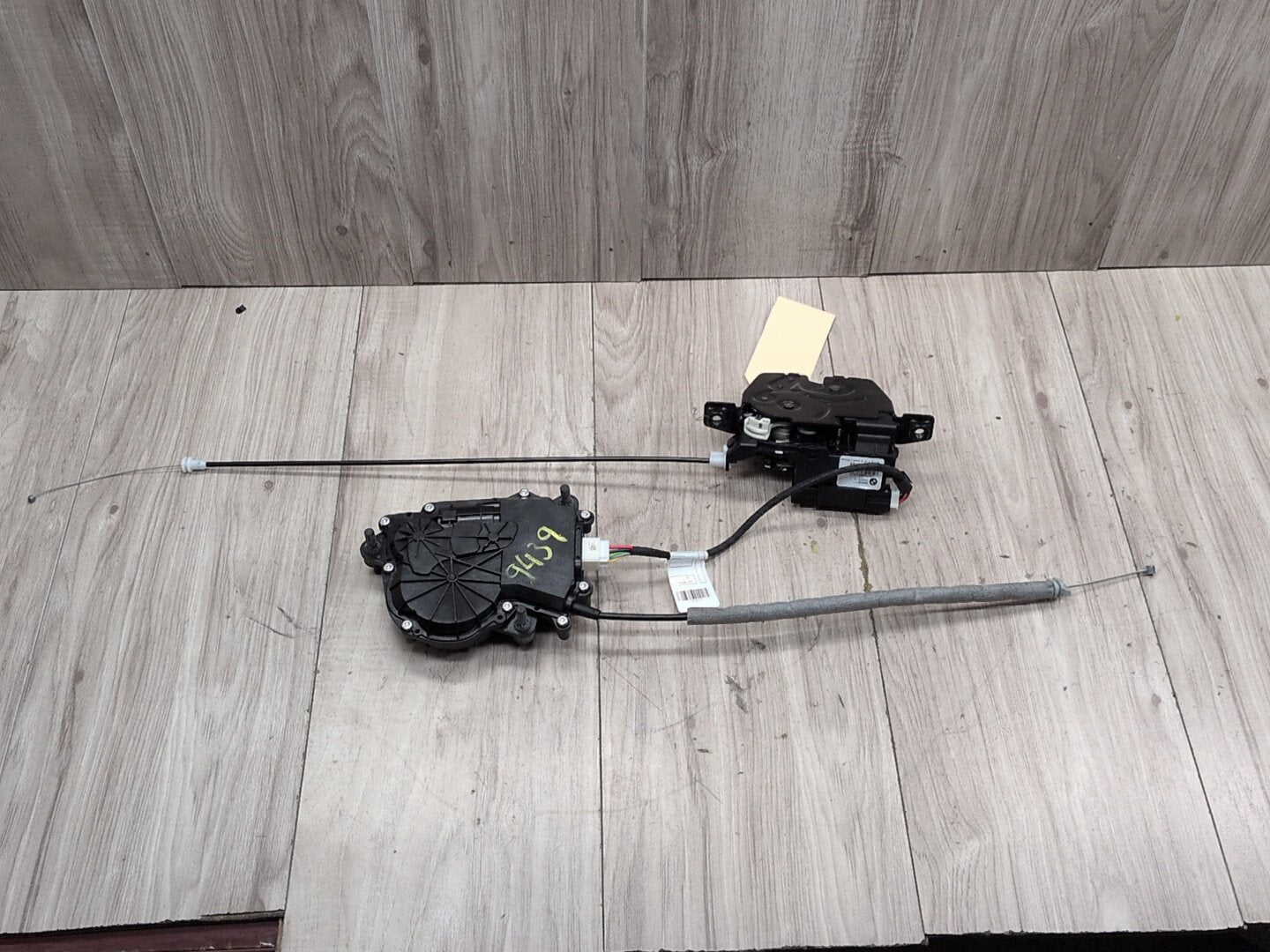 2014 - 2018 BMW X5 F85 Liftgate Trunk Lid Liftgate Lock Latch Actuators SET 7303443 S63B44T2