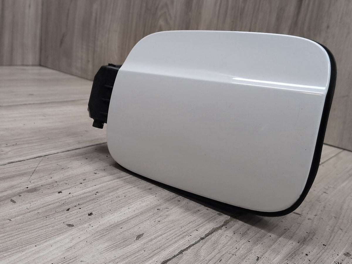 2010-2016 Audi S4 B8 Fuel Gas Tank Filler Cap Lid Cover 8E0010190S OEM