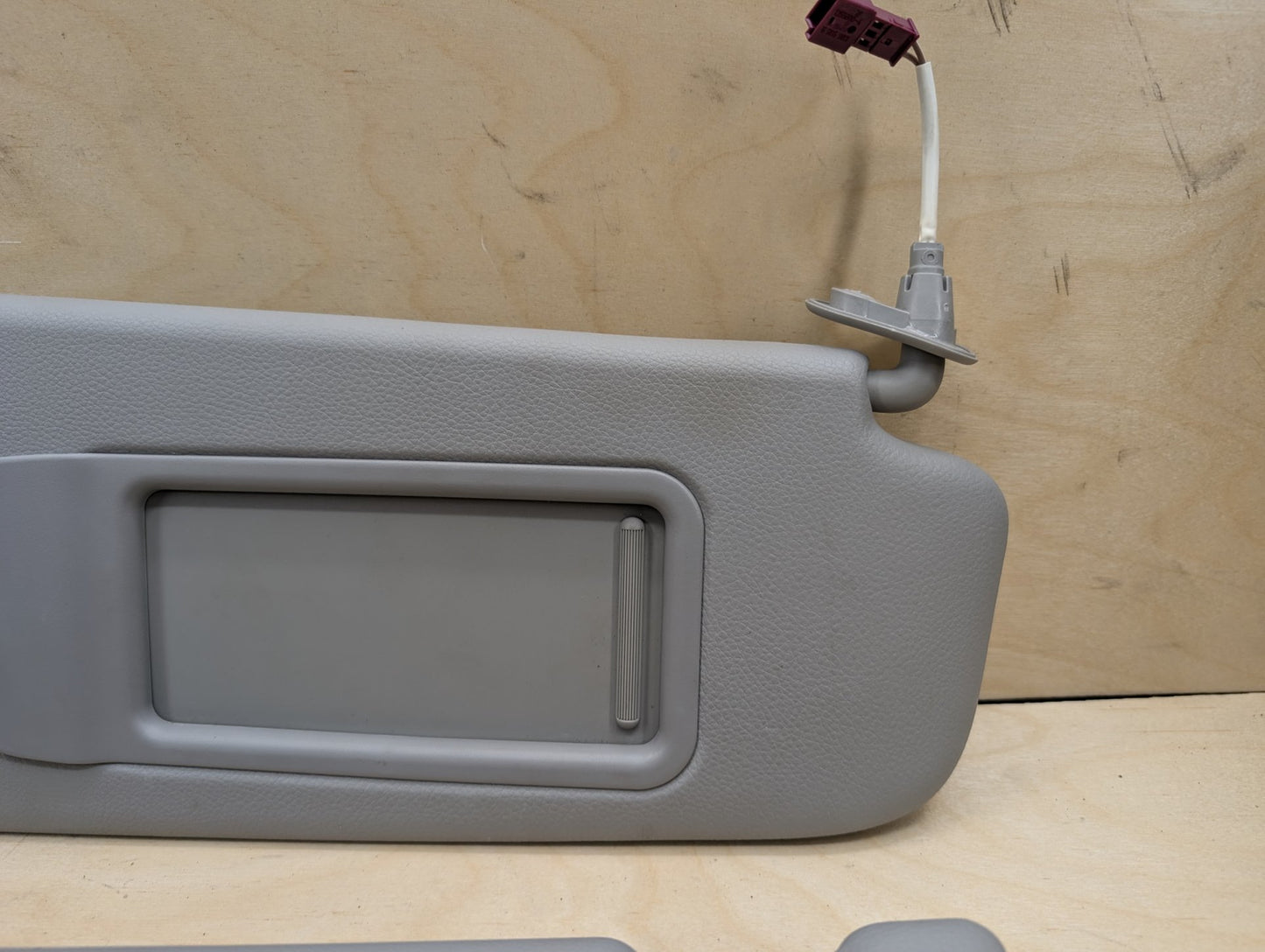 2006-2011 BMW 328i E90 Front Left Right Sun Visor SET 7252053