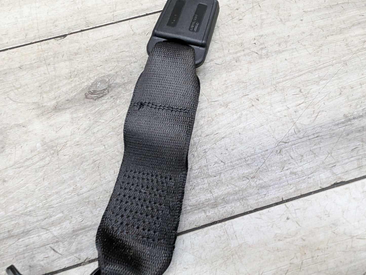 17-23 OEM BMW G30 530 F90 M5 Sedan Rear Left 2nd Row Center Seat Belt Buckle