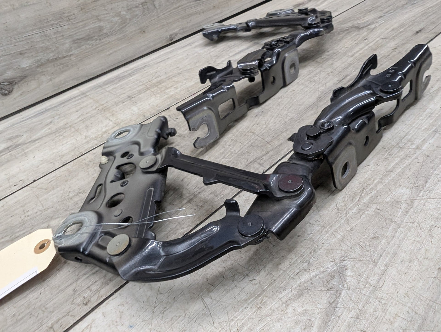 OEM BMW F90 F93 G12 G14 G15 G16 G30 M5 M8 Hood Bonnet Left Right Hood Hinges SET