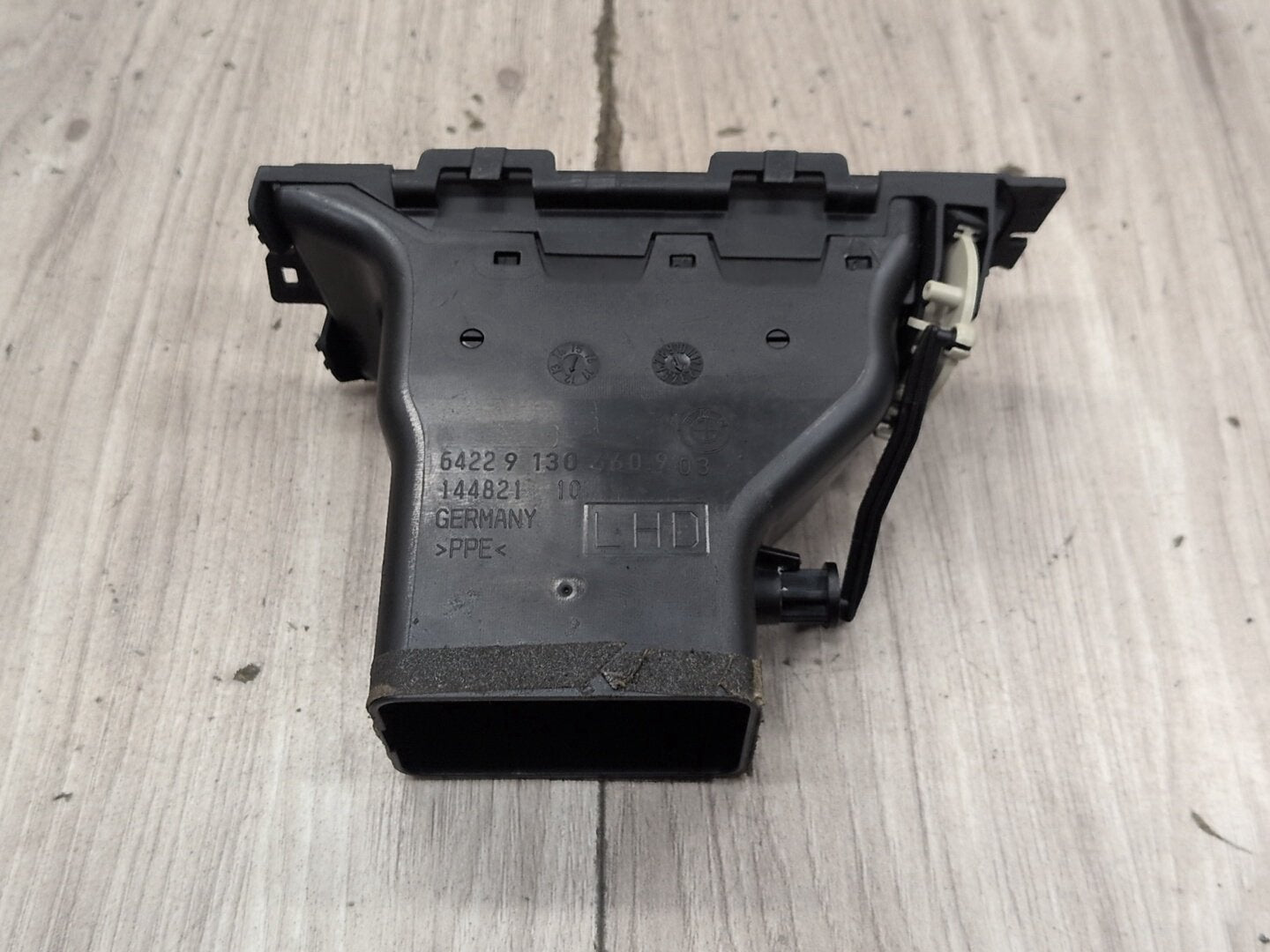 2006-2011 BMW 328i E90 Dashboard Dash Board Right Passenger Air Vent 9130460