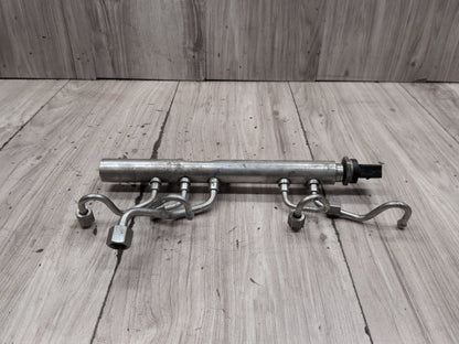 2011-2016 BMW F10 M5 S63B44T0 Engine Motor Fuel Injector Rail Line 8649320