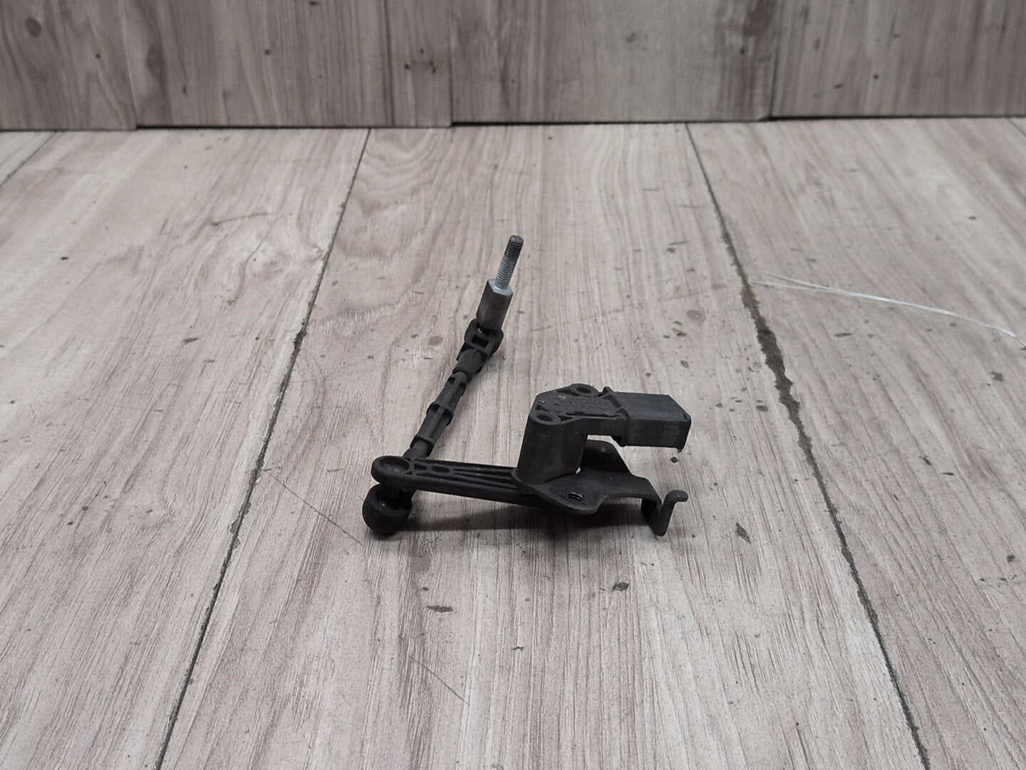 2018-2023 Audi S4 B9 Suspension Height Level Sensor 4M0907503