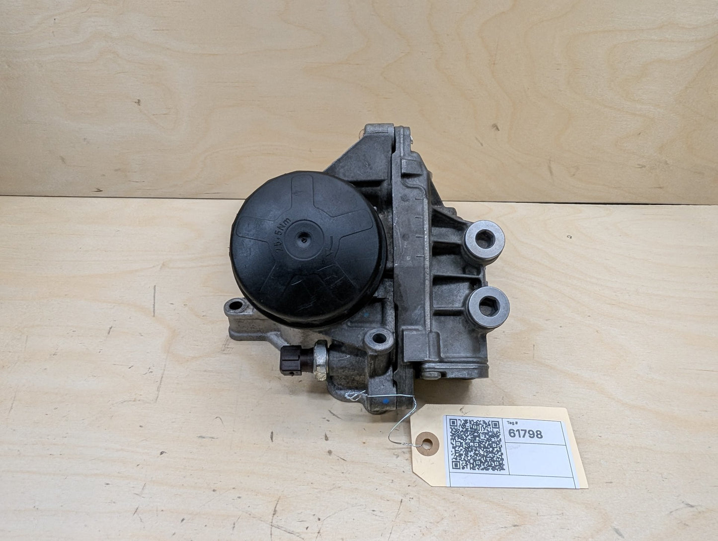 07-13 OEM BMW E82 E90 E92 135 335 N54 N55 Engine Oil Filter Housing COOLER