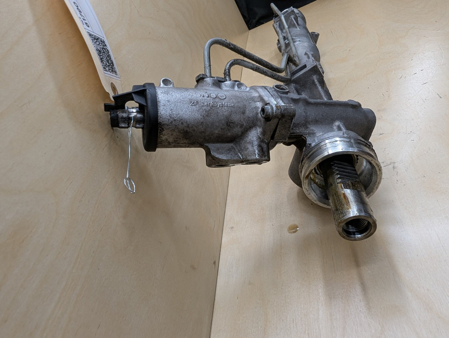 OEM BMW E82 E88 E90 E92 E93 328 335 RWD Power Steering Gear Rack and Pinion L5
